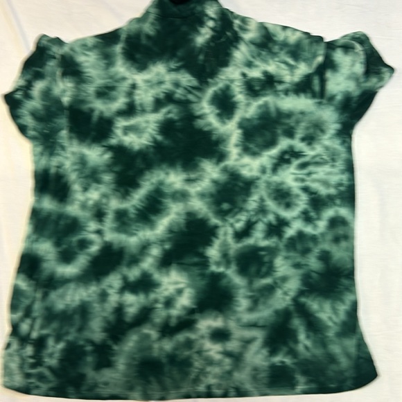 H&M x Smiley Green Tie Dye Smiley Face Button Up Shirt Towel Feel Size Large - Picture 7 of 7